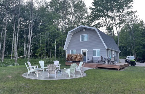 Elmira Cabin | 3 Bdrm Home on Lake Harold in Lakes of the North. Centrally located to up North