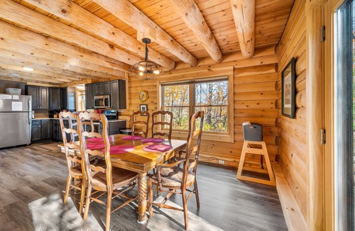 Sister Bay Cabin | 3 bed 2 bath log cabin w/firepit in Sister Bay, WI