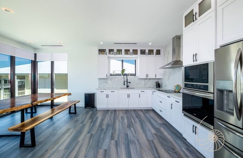 Layton House | 3 Bedroom/2.5 Bathroom Layton Home with Pool & Dockage