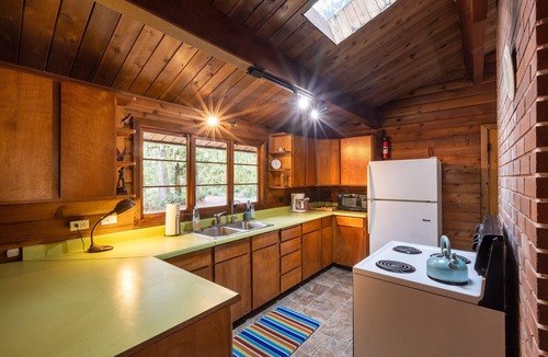 Mount Hood Village Cabin | 3-bedroom, 2 bath cabin in Mount Hood Village