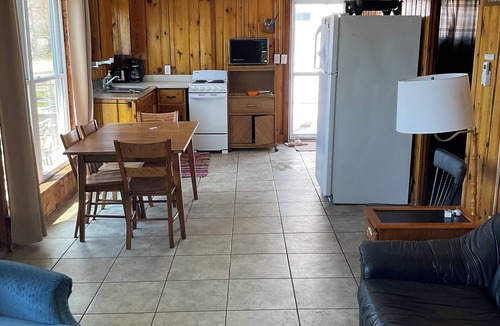 Silver Lake House | 3 bedroom cottage directly on beautiful Silver Lake