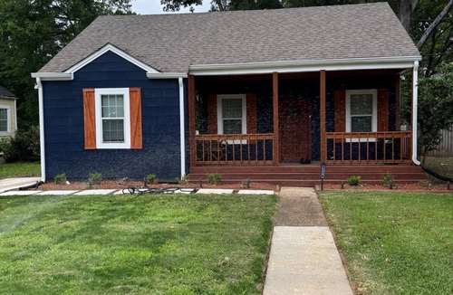 Fondren House | 3-bedroom house in beautiful Jackson with cool AC breeze