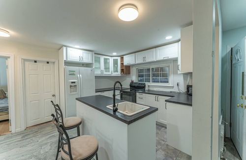 Dix Hills House | 3-bedroom house in brilliant Dix Hills with WiFi, AC