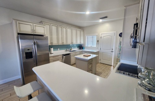 Greenehaven House | 3 Master Suites, Great Views and Minutes to Lake Powell