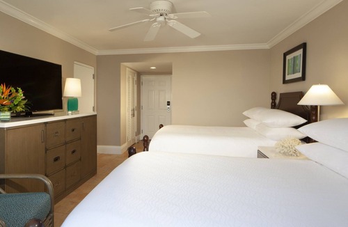 Historic Seaport Hotel | 3 Oceanfront Two Queen, Pier House Resort, Beachfront Leisure, Key West Sunset
