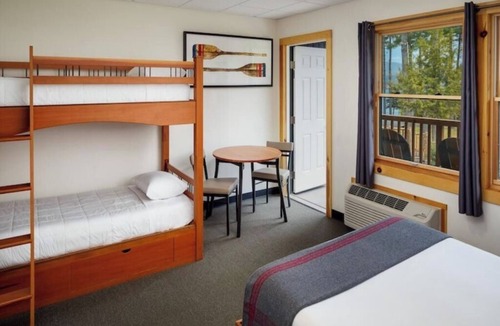Schroon Lake Hotel | 3 Schroon Lake Rooms | Private Beach Access, Onsite Pool & Kayak Rentals