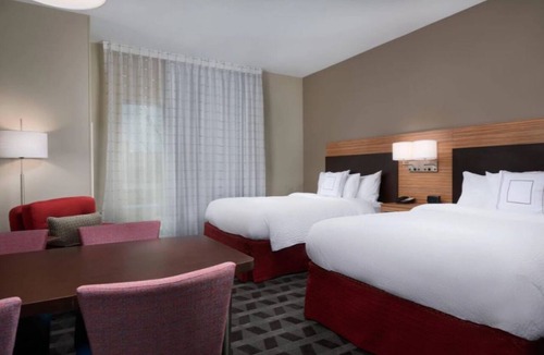 Lake Worth Hotel | 3 Spacious & Practical Suites Near Downtown – Ideal for Families