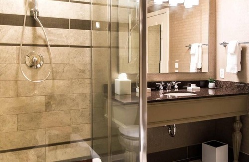 Downtown Portland House | 3 Spacious Units at Dosier Hotel Close to International Rose Test Garden!