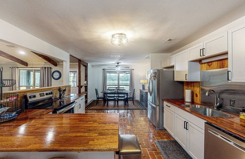 Wilmer House | 30-Acre Oasis w/Private Pond Near Big Creek Lake