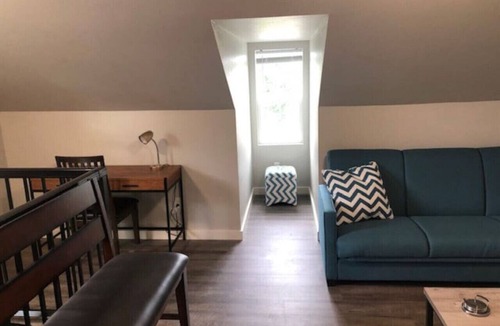 Longview Apartment | 3143 Dover #4 · Modern Apartment High End Finishes & Washer/Dryer In-unit.