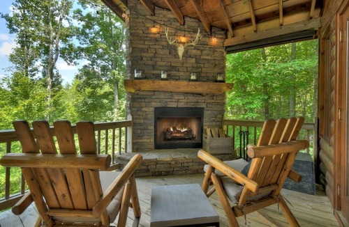 Blue Ridge Cabin | 3BR Aska Cabin Near Toccoa River - Hot Tub + Views