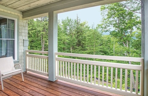 Jeffersonville Condo | 3BR Deluxe Smugglers' Family Getaway ASB