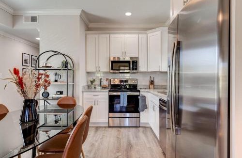 Tulane - Gravier House | 3BR near Superdome, Tremé & French Quarter