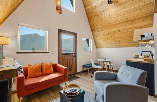 Stevenson Cabin | 4 A-Frame Cabins - 2 Outdoor Private Soaking Tubs