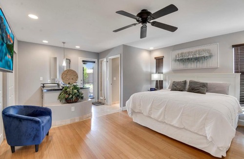 Trails North House | 4 bdr, Two Master suite, billiards & desert oasis pool