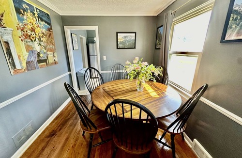 South Bend House | 4 bed 2 bath house, walk to Notre Dame, safe area