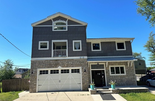 Dowagiac House | 4 bedroom Retreat at Tice beach on Indian lake