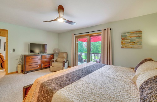 Hesperia House | 40-Acre Waterfront Retreat on the White River!