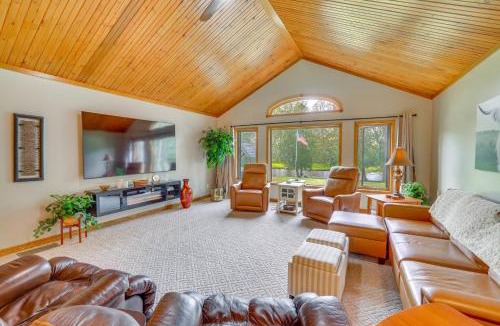Hesperia House | 40-Acre Waterfront Retreat on the White River!