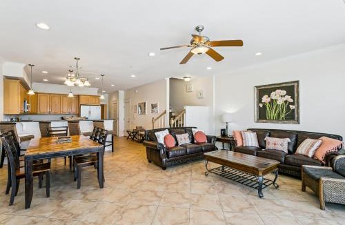 White Sands House | 445 Fort Pickens Rd