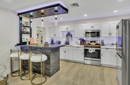Maryvale House | 4BR West Phoenix - Pool - Near State Farm Stadium