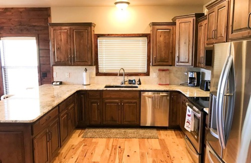 Long Valley Junction House | 5 STAR Luxury Cabin 3bd/3ba, Perfect base camp to N. Parks!