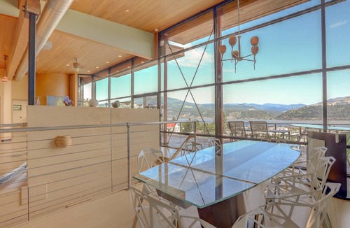 Hood River House | 500 m² House ∙ 6 bedrooms ∙ 12 guests
