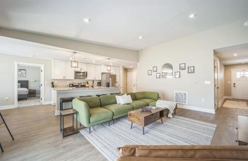 Williamsburg House | 6 Condos in Traverse City