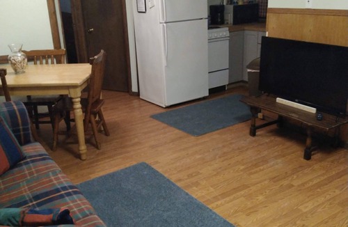 Oscoda Resort | #6 Two bedroom Dog friendly beachfront cabin.