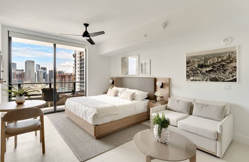 Downtown Miami Condo | 601 RESIDENCES CHARMING STUDIO UNIT #2412