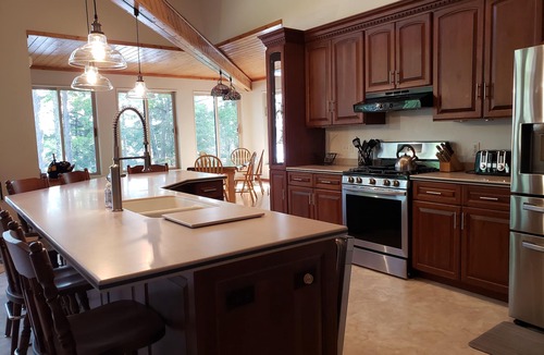 Eagle River Cabin | 6BR/3.5BA with no stairs to lake! Great location for fall in the Northwoods.
