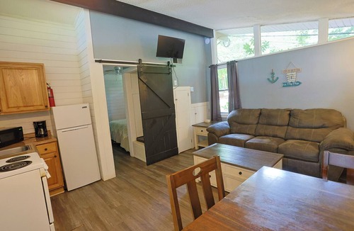 LaGrange Cabin | 7. Cozy 1-bedroom cabin on beautiful West Point Lake in LaGrange, Ga.