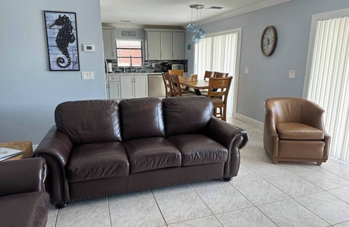 Little Torch Key House | 7 Seas Bring your boat. This is a pet friendly home. A pet fee and approval of your pet is required.