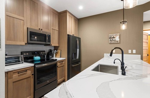 Olympic Valley Condo | 700 | Premium 2BD - Ski In/Out Steps from KT-22