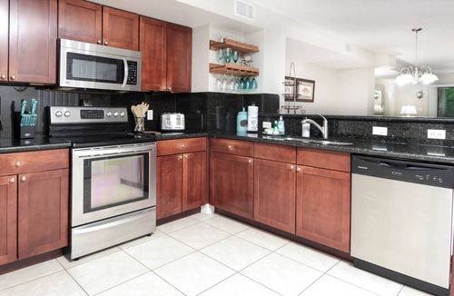 Rock Harbor House | 701 Mariners Club Live the Florida Keys dream!