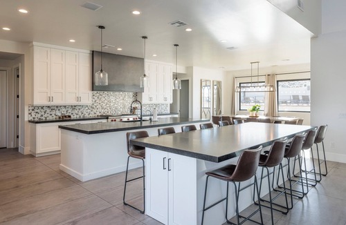 St. George House | 7BR Sleeps 30 - Private Pool, Arcade & Theater