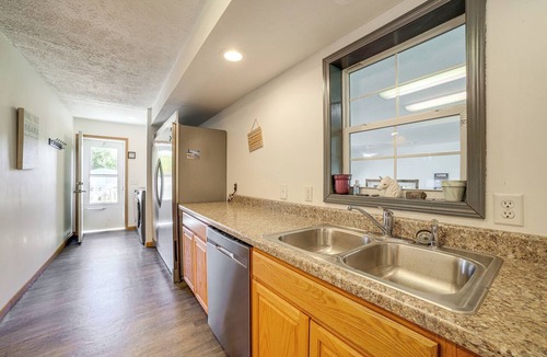 Bridgman Cottage | 8-acre Bridgman Oasis: Pool, Hot Tub & Game Room