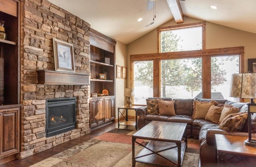Sunriver House | 8 Caldera Cabin