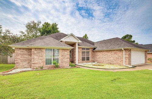 Flint House | 8 Mi to Lake Palestine: Peaceful Family Retreat