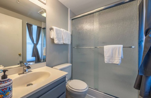 Hood River Condo | 85 m² Condo ∙ 1 bedroom ∙ 5 guests