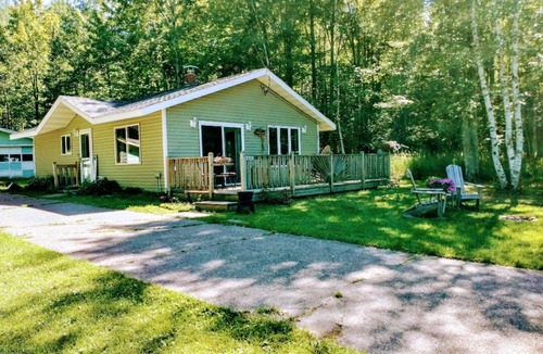 Ironwood Cabin | A favorite "Rockhound" destination!