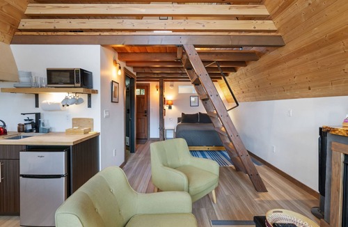 Stevenson Cabin | A-Frame Cabin w/ Columbia River Gorge Views