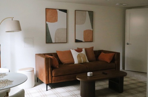 Sellwood-Moreland Apartment | A Healing Place: Luxury MCM Basement Guest Suite in Sellwood Portland