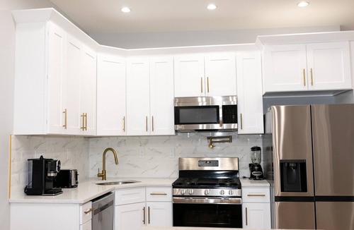 East New York House | A lovely nice building, peaceful, brand new house with furniture, welcoming!