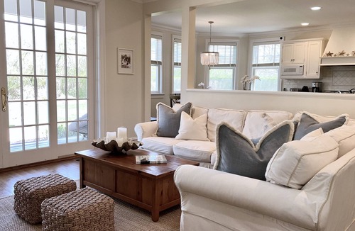 Village of Southampton House | A SERENE HAMPTONS ESCAPE- SOUTH OF THE HIGHWAY