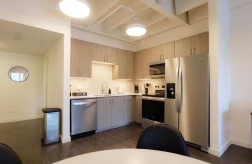 Washington Apartment | Above The Roots - Classy 1BD Escape