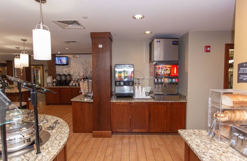 Bowling Green Apartment | Accessible 1BR Suite w/Kitchen | Breakfast + Pool