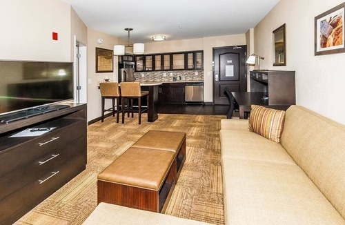 Farragut Apartment | Accessible 1BR Suite w/Kitchen | Free Breakfast