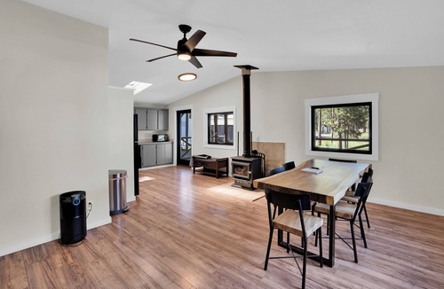 Three Rivers Cabin | Acre Cabin: Trailers Welcome, Home to Chickens!