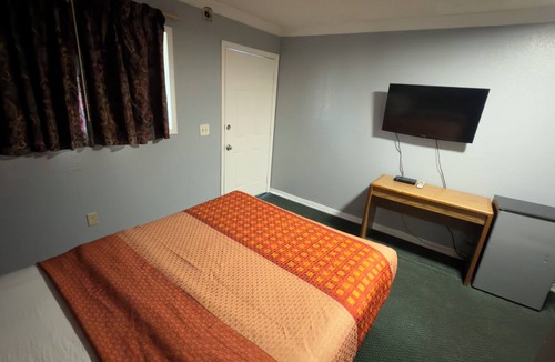 Ada Hotel | Ada Inn & Suites